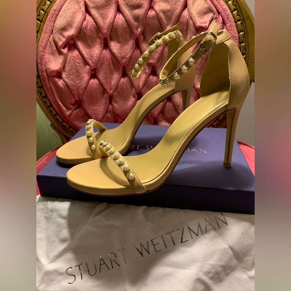 Stunning Stuart Weitzman Heels